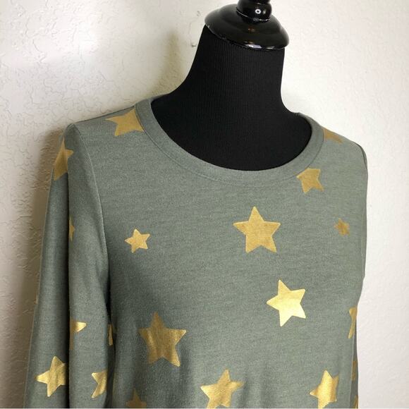 Chaser green and gold star print knit top size Medium - Picture 2 of 15